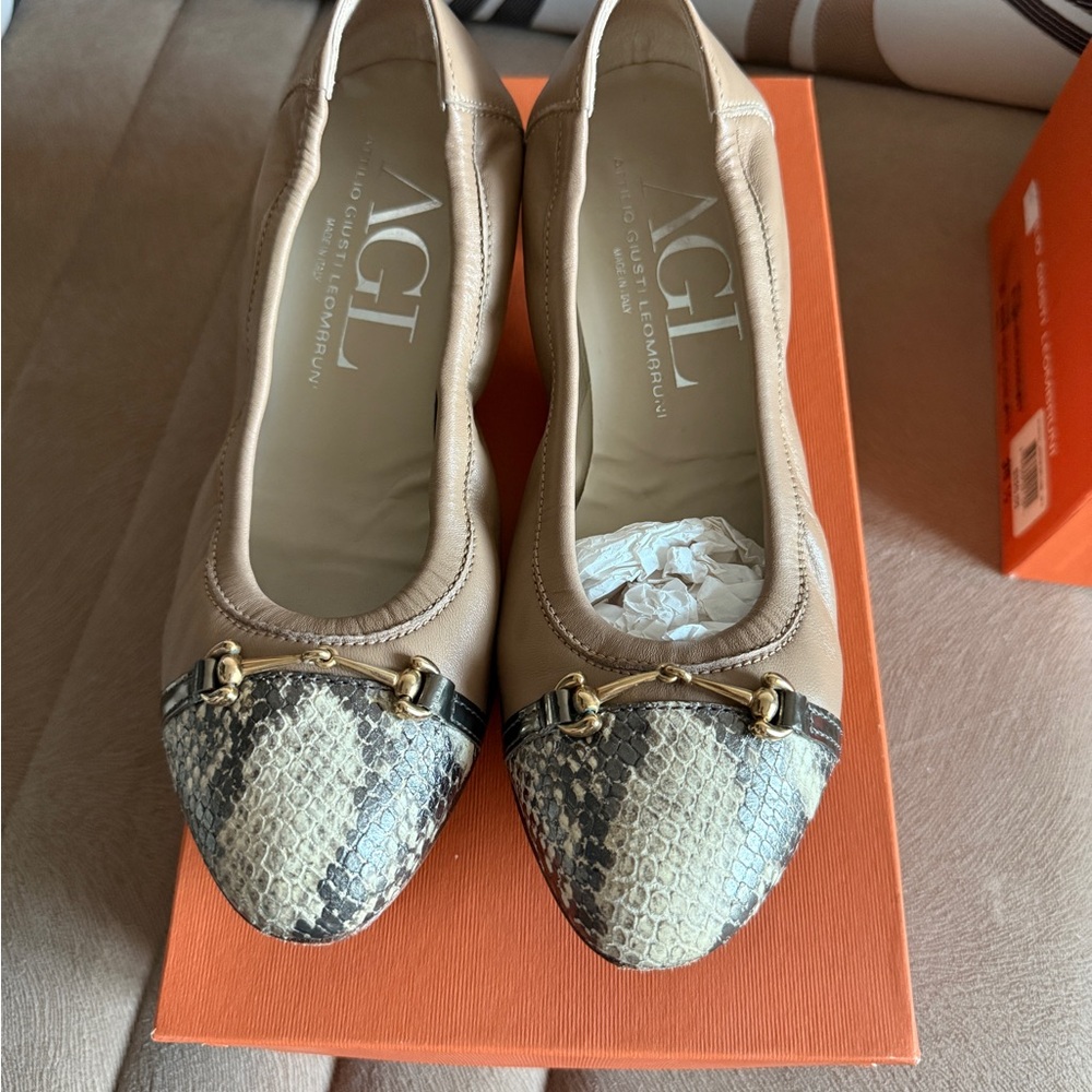 AGL Women's Tan and Snake Print Flats with Heel